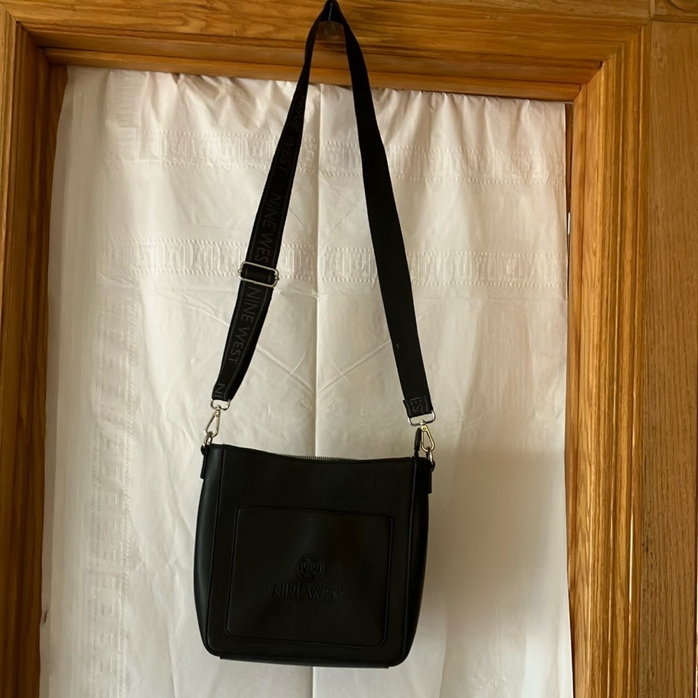 Women’s Nine West Black Crossbody Purse 9”L x2.5”W x 9” H. GUC